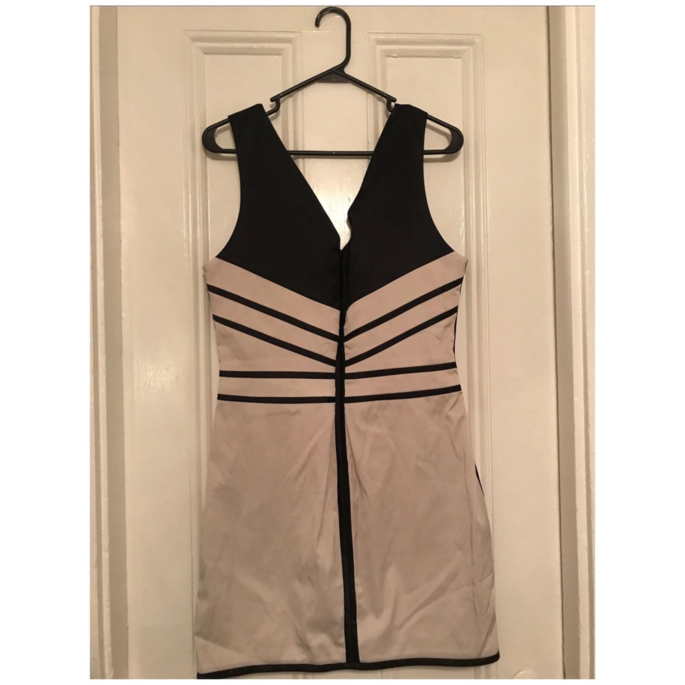 BCBG Generation Dress - Picture 6 of 7